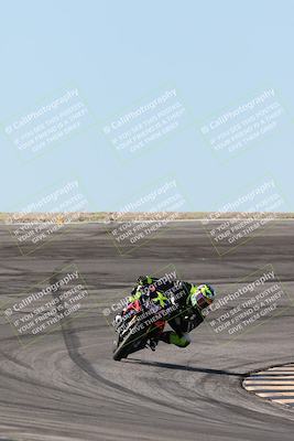 media/Jan-15-2026-Racers Edge (Thu) [[dfebeb70ab]]/3-B Group/Session 2 (Bowl Exit)/